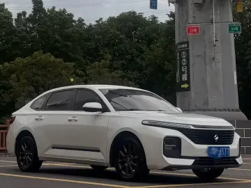 2020 Baojun RC-5 с пробегом 43 000 км