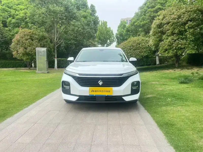 2020 Baojun RC-5 с пробегом 13 000 км