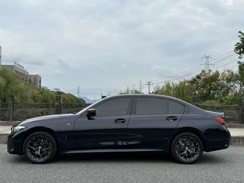 2025 BMW 3 серии с пробегом 20 000 км