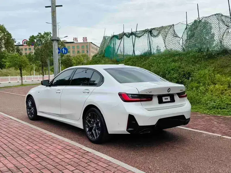 2025 BMW 3 серии с пробегом 19 000 км