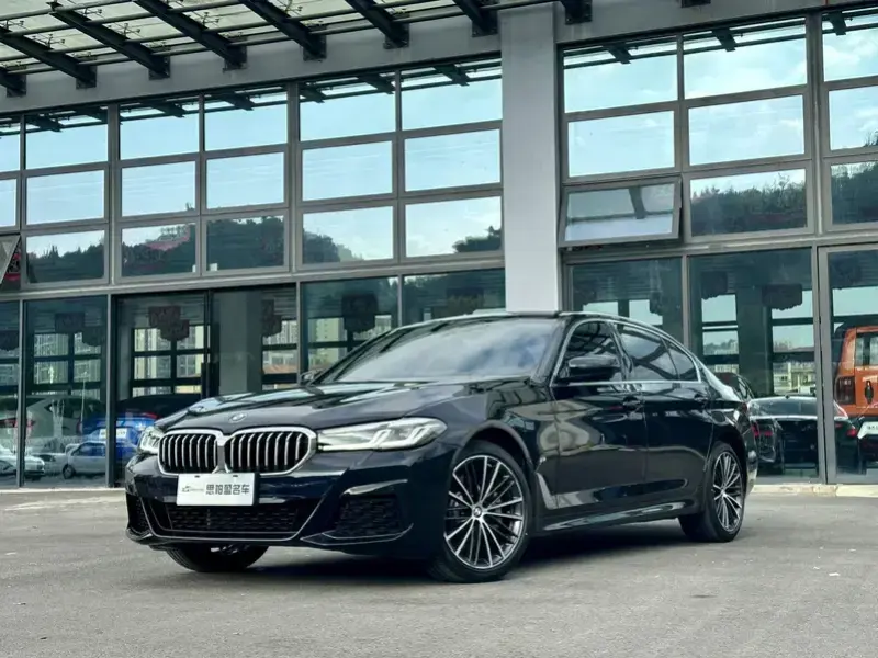 2023 BMW 5 серии с пробегом 48 000 км