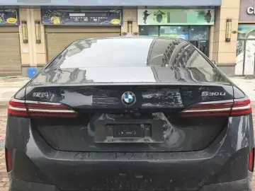 2025 BMW 5 серии с пробегом 31 000 км