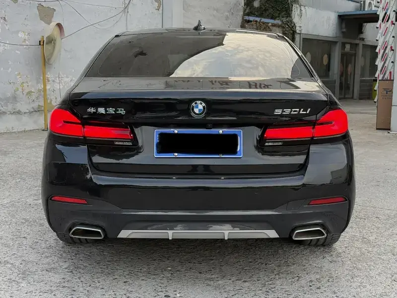 2023 BMW 5 серии с пробегом 56 000 км