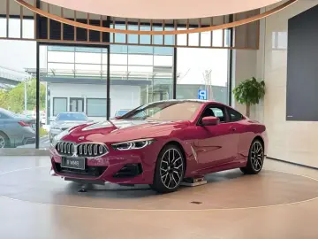 2022 BMW 8 серии с пробегом 100 км