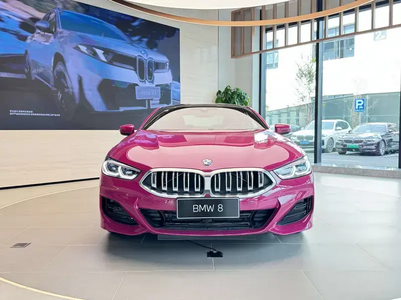 2022 BMW 8 серии с пробегом 100 км