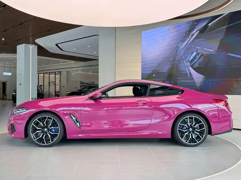 2022 BMW 8 серии с пробегом 100 км