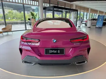 2022 BMW 8 серии с пробегом 100 км