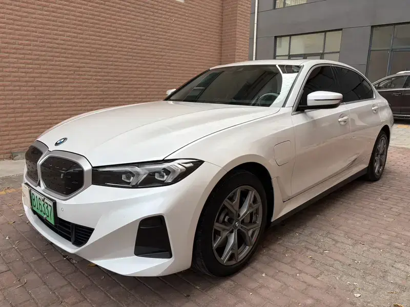 2025 BMW i3 с пробегом 139 000 км