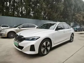 2023 BMW i3 с пробегом 24 200 км