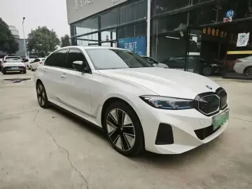 2023 BMW i3 с пробегом 24 200 км