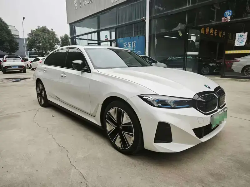 2023 BMW i3 с пробегом 24 200 км