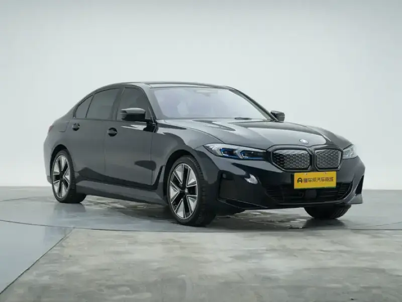 2025 BMW i3 с пробегом 37 000 км