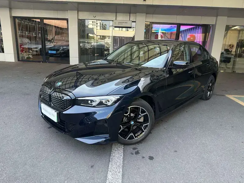 2026 BMW i3 с пробегом 1 600 км