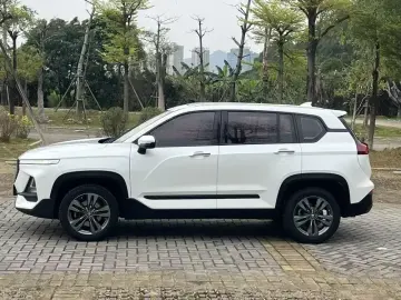 2019 Baojun RS-5 с пробегом 60 000 км