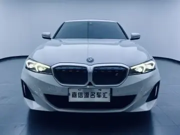 2025 BMW i3 с пробегом 29 000 км