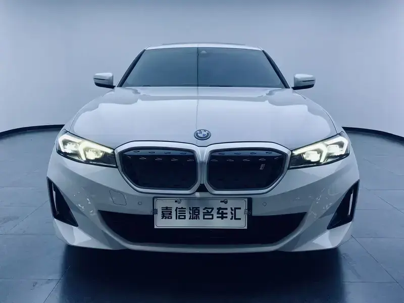 2025 BMW i3 с пробегом 29 000 км