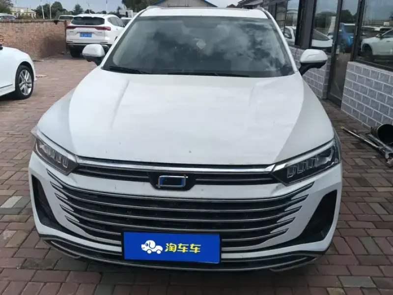 2023 Bestune T77 с пробегом 90 000 км