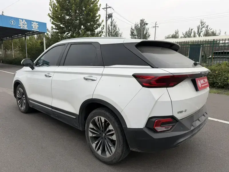 2020 Bestune T77 с пробегом 97 000 км