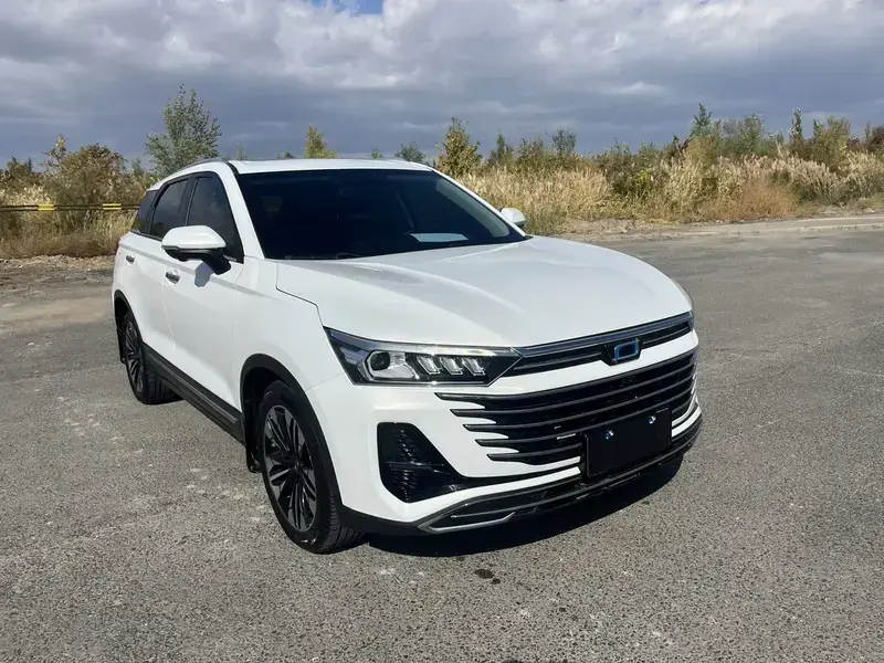 2021 Bestune T77 с пробегом 30 000 км