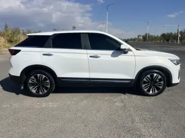 2021 Bestune T77 с пробегом 30 000 км