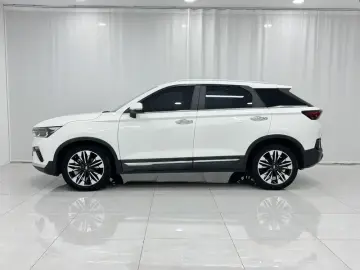 2021 Bestune T77 с пробегом 10 600 км