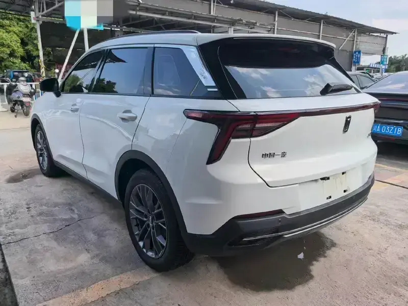 2022 Bestune T55 с пробегом 45 000 км