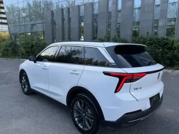 2023 Bestune T55 с пробегом 20 000 км