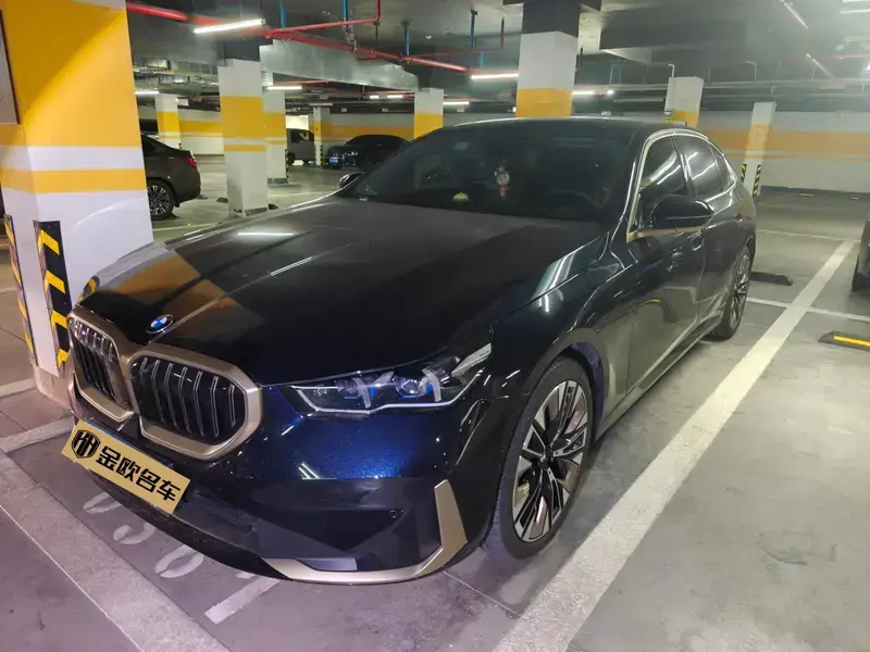 2024 BMW 5 серии с пробегом 29 000 км