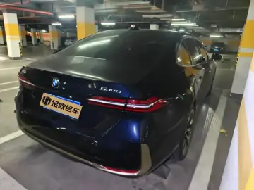 2024 BMW 5 серии с пробегом 29 000 км