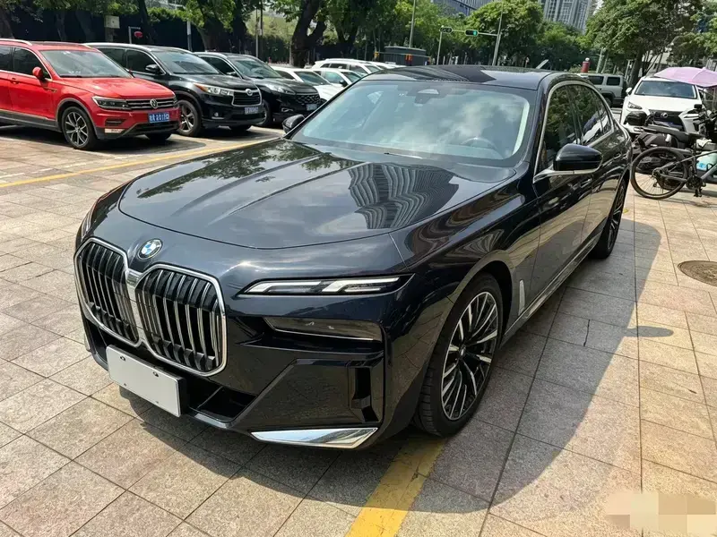 2023 BMW 7 серии с пробегом 45 600 км