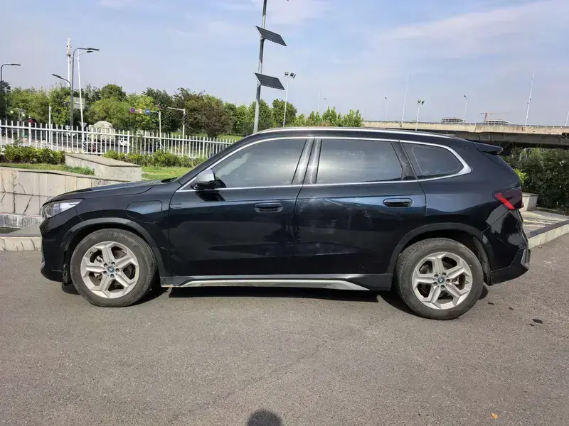 2023 BMW iX1 с пробегом 83 000 км
