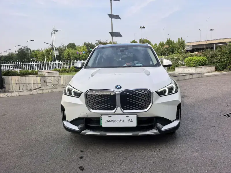 2024 BMW iX1 с пробегом 83 000 км