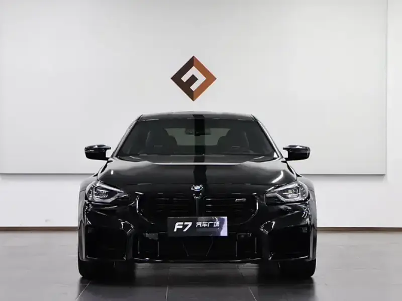 2024 BMW M2 с пробегом 8 000 км