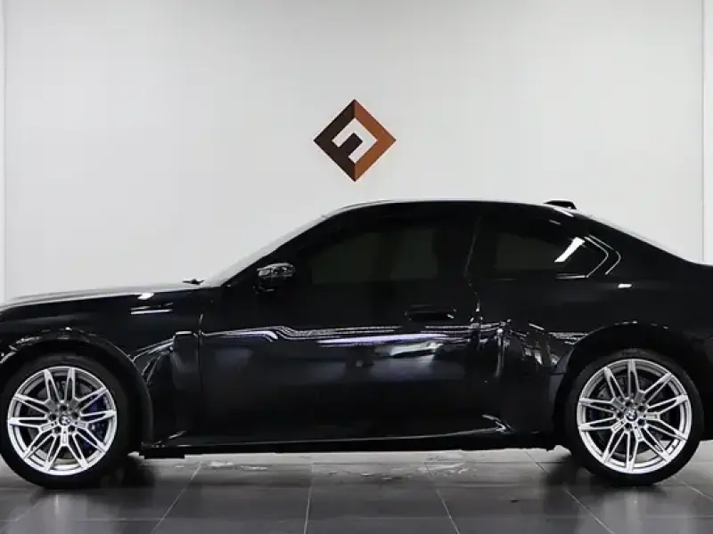 2024 BMW M2 с пробегом 8 000 км
