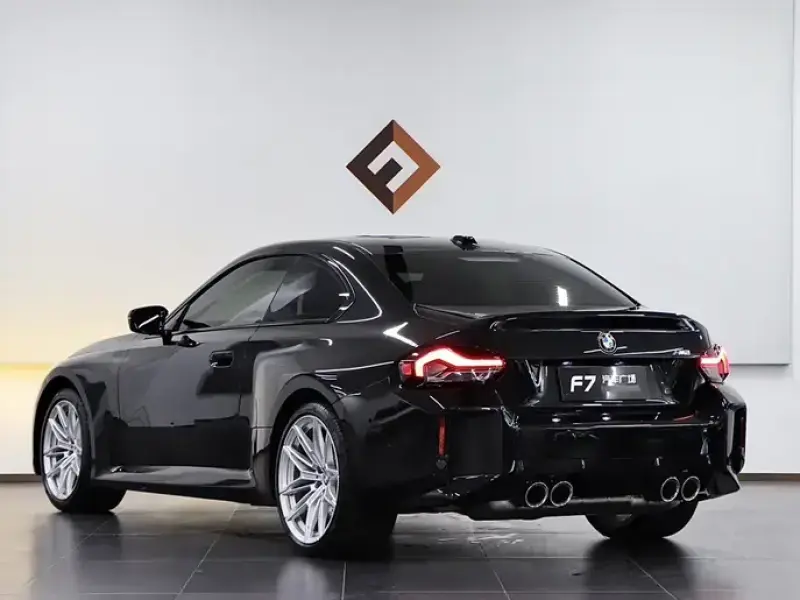 2024 BMW M2 с пробегом 8 000 км
