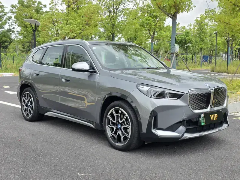 2023 BMW iX1 с пробегом 61 000 км