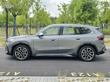 2023 BMW iX1 с пробегом 61 000 км