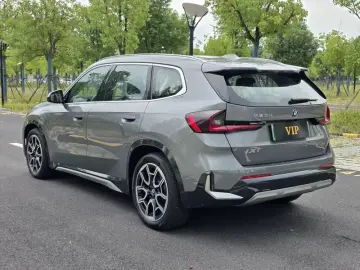 2023 BMW iX1 с пробегом 61 000 км