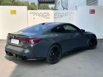 2024 BMW M4 с пробегом 12 200 км