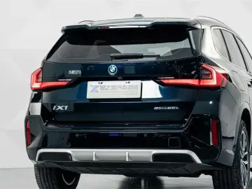 2024 BMW iX1 с пробегом 11 000 км