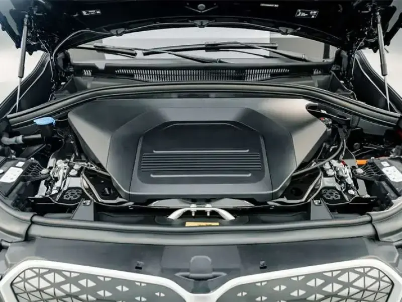 2024 BMW iX1 с пробегом 11 000 км