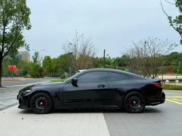 2024 BMW M4 с пробегом 8 000 км