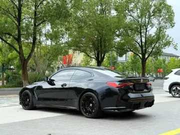 2024 BMW M4 с пробегом 8 000 км