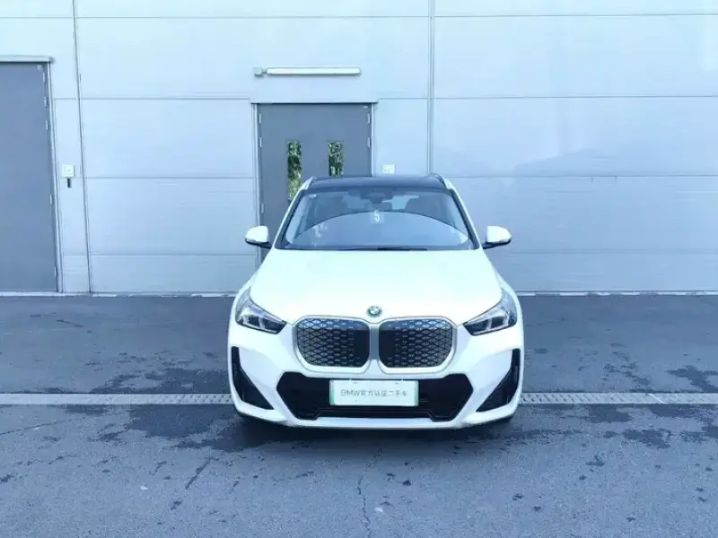 2026 BMW iX1 с пробегом 9 300 км