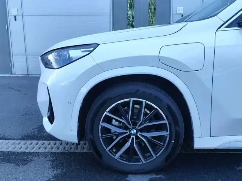 2026 BMW iX1 с пробегом 9 300 км