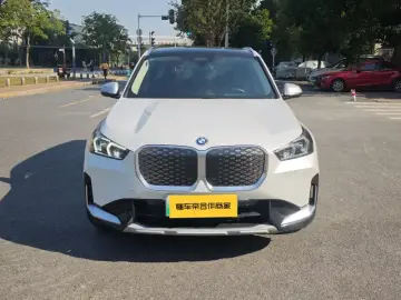 2023 BMW iX1 с пробегом 63 000 км