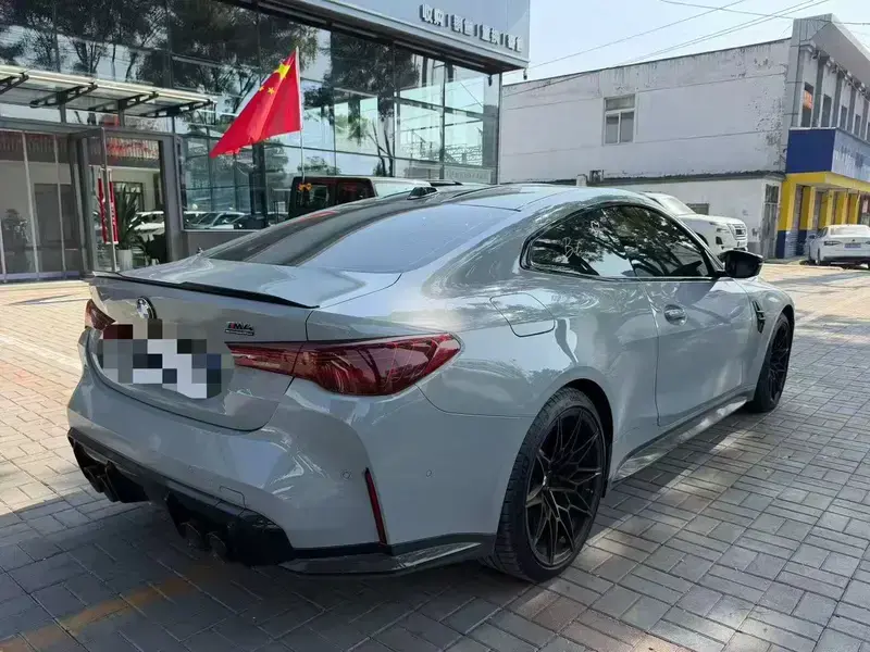 2024 BMW M4 с пробегом 15 000 км