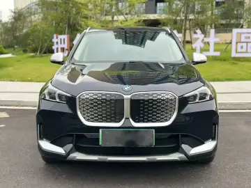 2023 BMW iX1 с пробегом 23 000 км