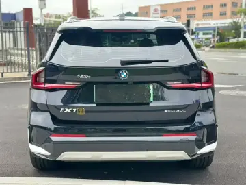 2023 BMW iX1 с пробегом 23 000 км