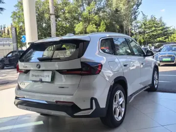 2025 BMW iX1 с пробегом 6 000 км